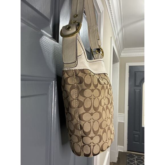 Coach 11437 Bleecker Bucket Bag Beige Canvas & White Leather Trim Purse - Picture 4 of 12